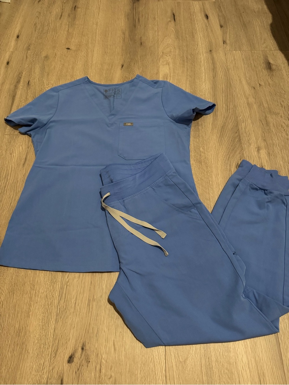 FIGS Ceil blue scrubs set
